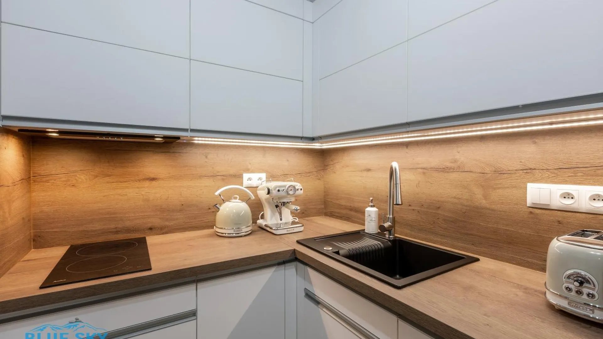 Apartamenty Bluesky - Nad Lomnica 2B - Blisko Dworca Pkp, Centrum Karpacza I Sklepow, W Zielonej Okolicy Polonya