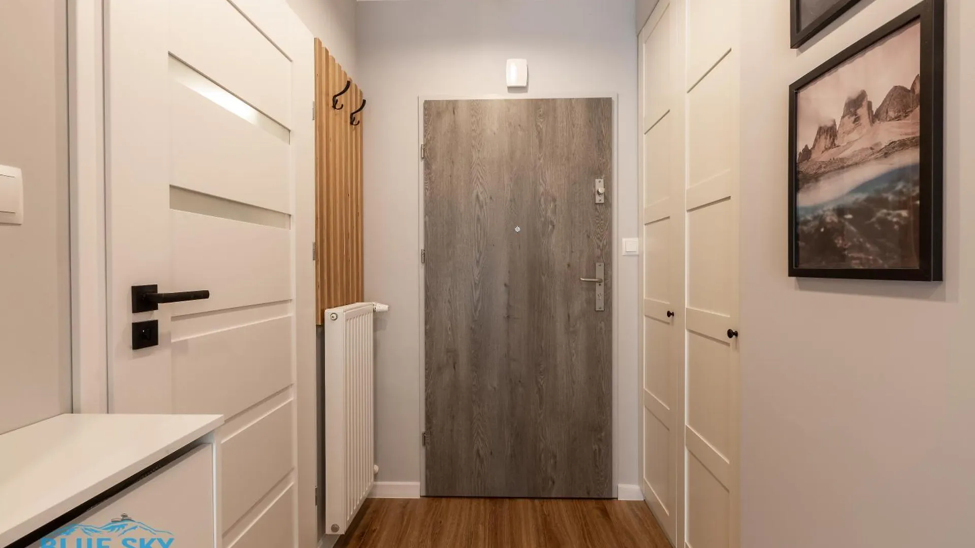 Apartamenty Bluesky - Nad Lomnica 2B - Blisko Dworca Pkp, Centrum Karpacza I Sklepow, W Zielonej Okolicy 0*, Karpacz Polonya